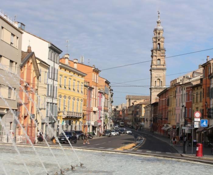La Dimora Blu Appartement Parma Buitenkant foto